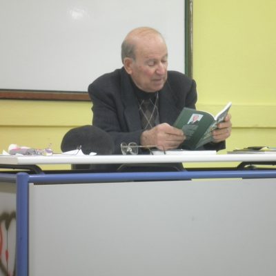 image-405415 To “αντίο” του Δημάρχου Βελβεντού Μανώλη Στεργίου στον Τόλιο Τσιανάκα: “Στο όνομα του αείμνηστου Τόλιου Τσιανάκα τιμούμε έναν αυτοδίδακτο και πολυγραφότατο λαϊκό συγγραφέα μας”