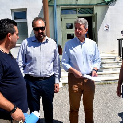 image-418172 Ψήφισμα διαμαρτυρίας επέδωσαν στον Αντιπεριφερειάρχη Φλώρινας Σωτήρη Βόσδου οι εργαζόμενοι των Λιγνιτωρυχείων Αχλάδας (Βίντεο)