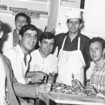 image-422297 ΚΟΡΕΛΑΣ MASTERPIES στην Κοζάνη | Μας έμαθαν οι γονείς και οι παππούδες μας να τους εμπιστευόμαστε