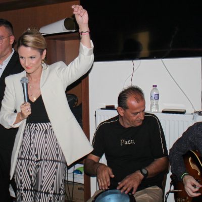 image-422321 Δημοτική βραδιά στο Μικρόβαλτο Σερβίων Κοζάνης: Τα «χάλασε» ο καιρός, το γλέντι έγινε (Βίντεο & Φωτογραφίες)
