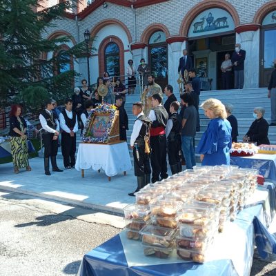 image-422591 kozan.gr: Ο όρθρος & η σημερινή πανηγυρική Θεία λειτουργία στον Ιερό Ναό Κοιμήσεως της Θεοτόκου Νέας Χαραυγής