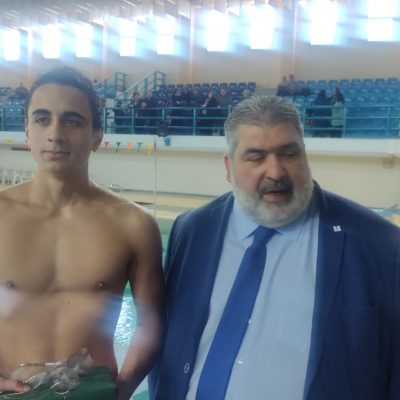 image-447938 kozan.gr: Πτολεμαΐδα: Ο εορτασμός των Θεοφανείων, με τη ρίψη του Τιμίου Σταυρού για τον Αγιασμό των υδάτων, στο Δημοτικό Κολυμβητήριο (Βίντεο & Φωτογραφίες)